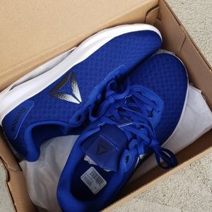 Brand new mens Reebok tennis shoes